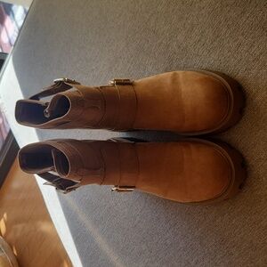 Size 40 H&M boots, minimal wear